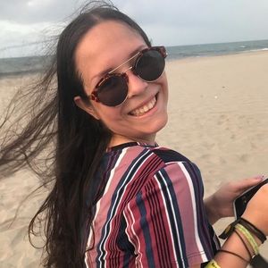 Meet your Posher, Rina